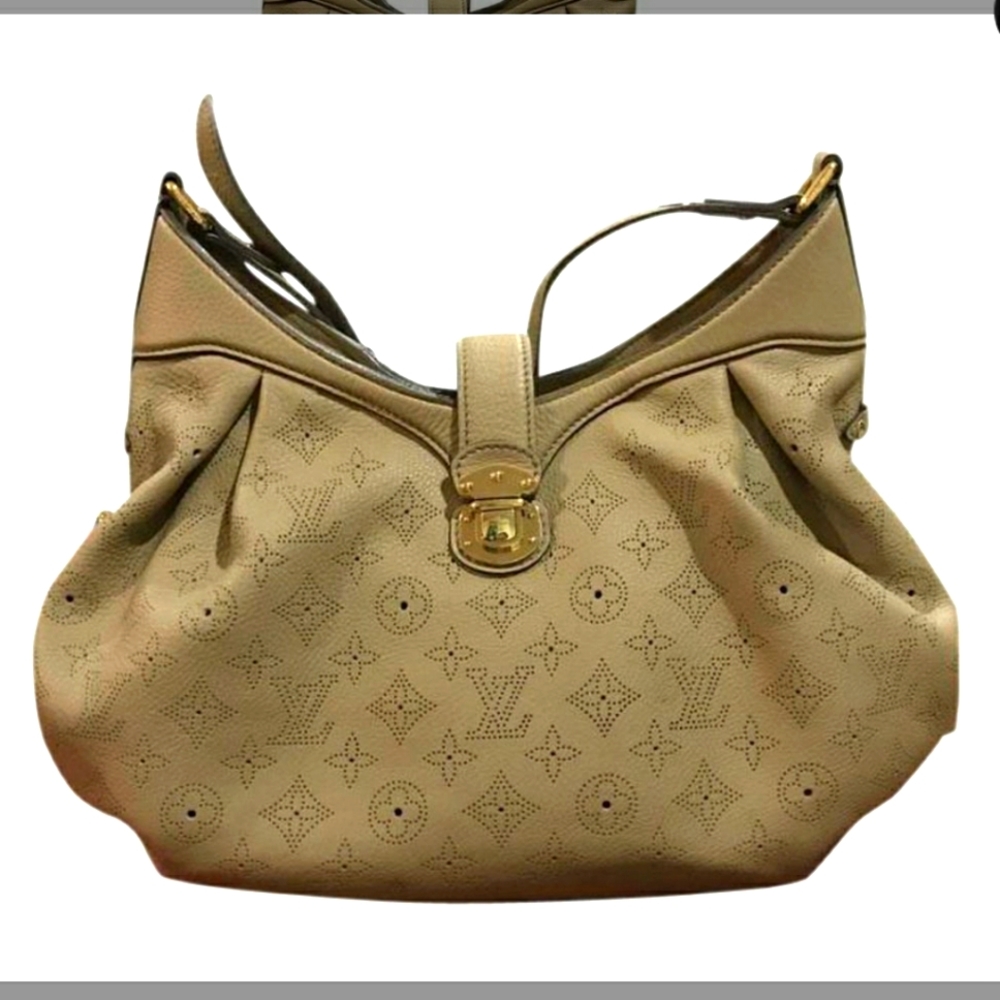 Louis Vuitton Mahina Perforated hobo